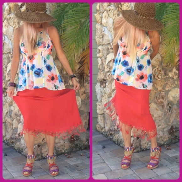 Boho Chic Fringed Skirt Chili Red - Picture 2 of 4